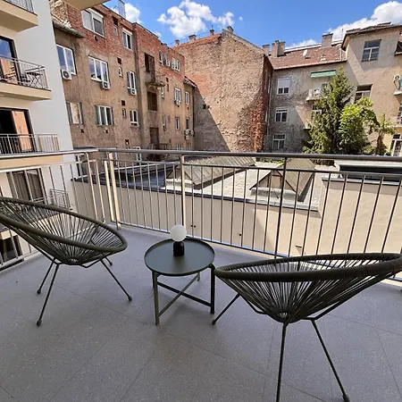 Stylish With Terrace Near New York Cafe 4 Appartement *